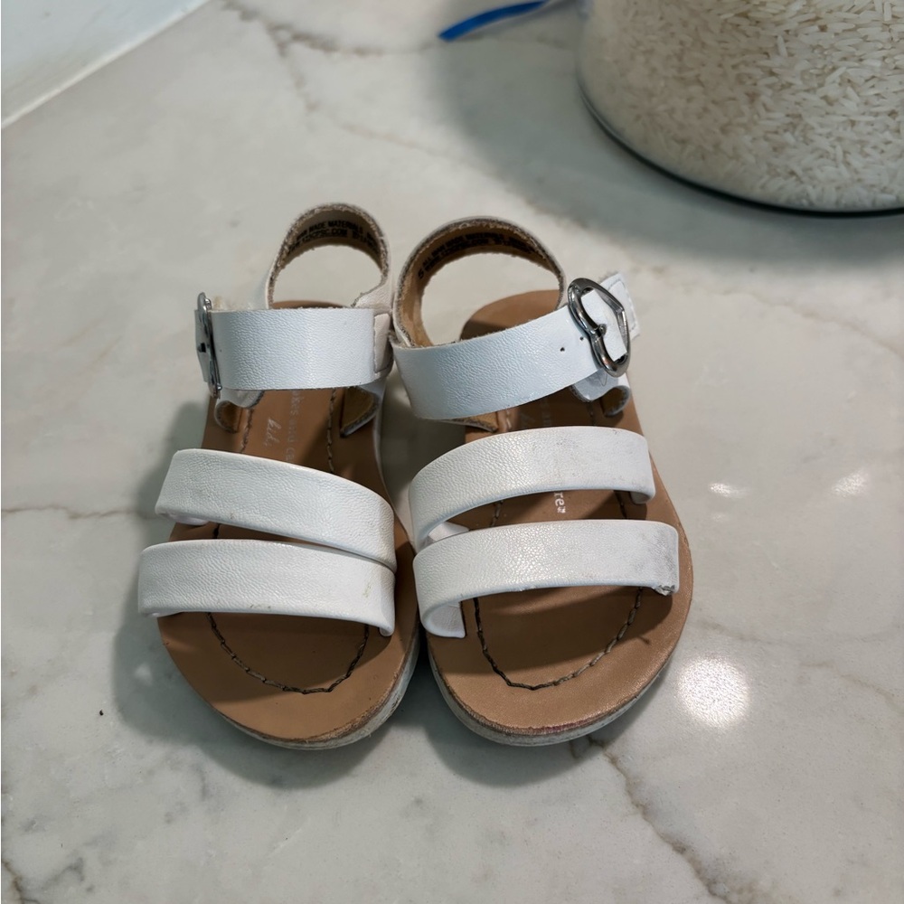 cupcakes & cashmere White Kids Sandals